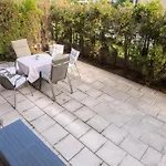 Km Apartments