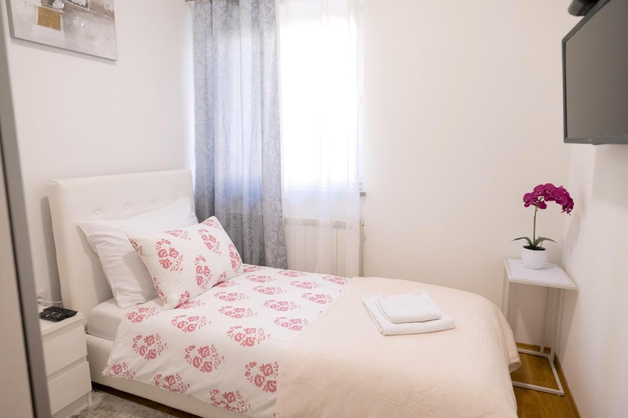 Apartment Km
